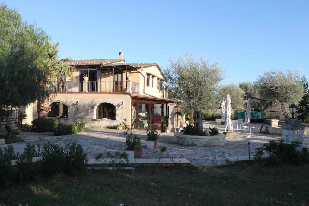 B&B Casale Siciliano Di Miryam Tiralongo Avola Extérieur photo