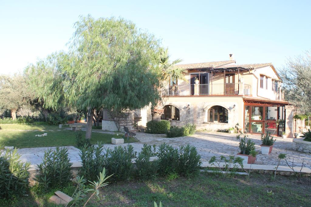 B&B Casale Siciliano Di Miryam Tiralongo Avola Extérieur photo